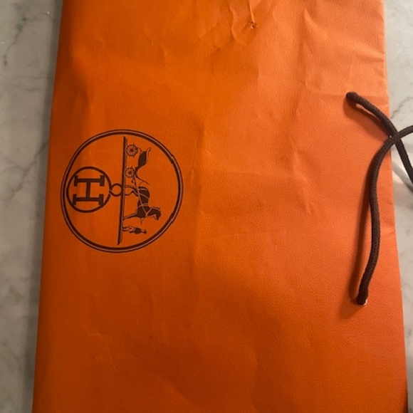 Burberry Paper Shopping Bag Large - Picture 9 of 9